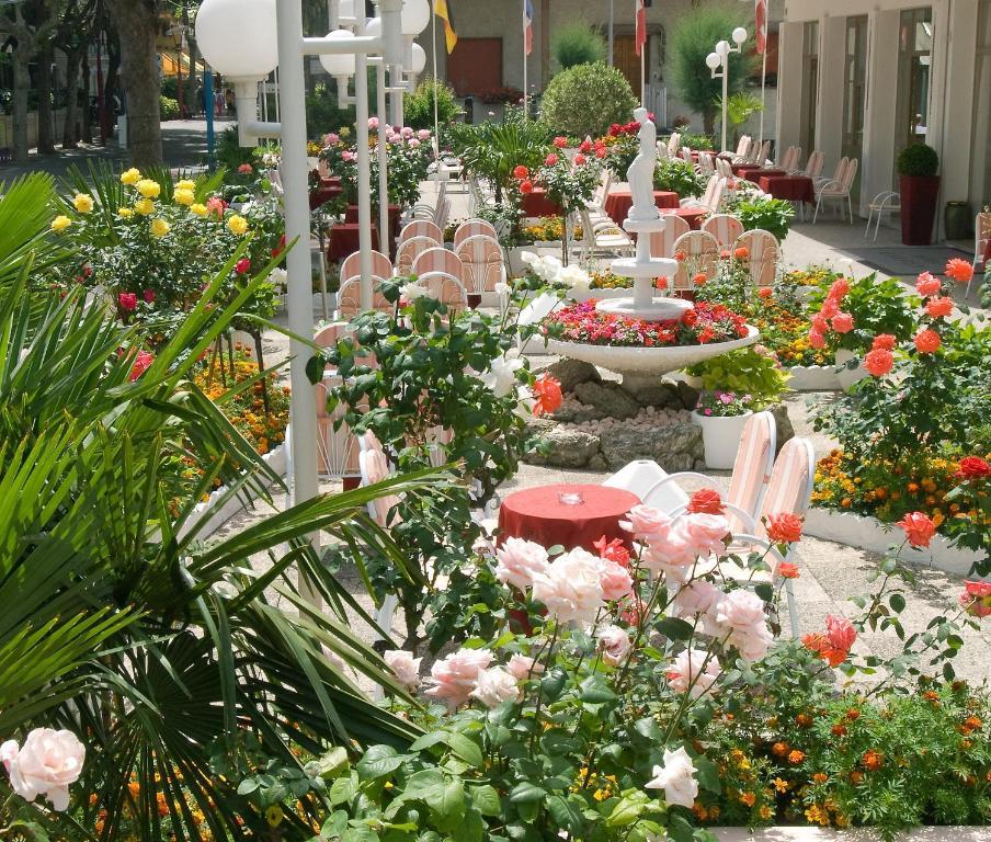 Hotel Garden Bellaria-Igea Marina Exterior foto